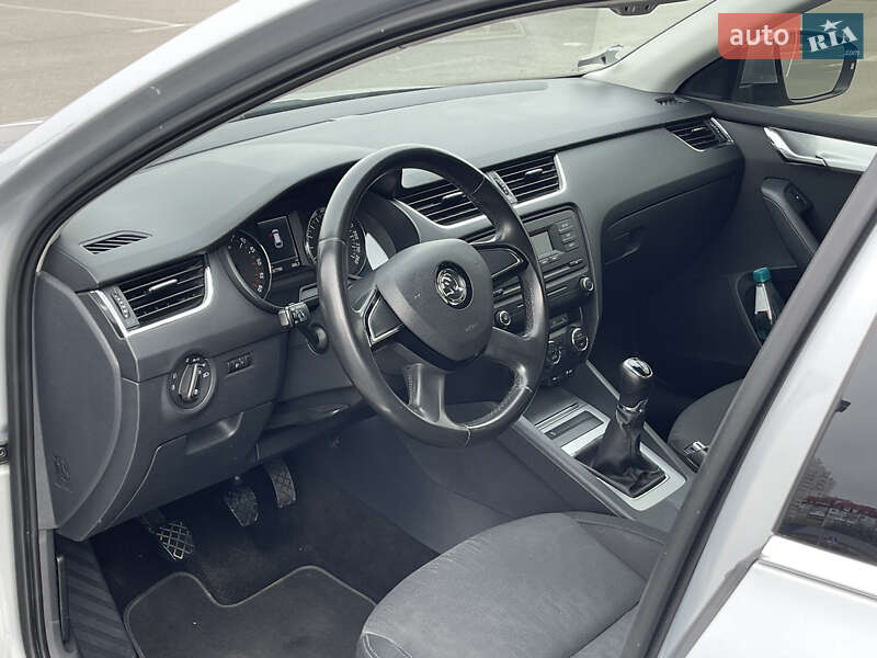 Универсал Skoda Octavia 2013 в Киеве фото 9 Универсал Skoda Octavia 2013 в Киеве