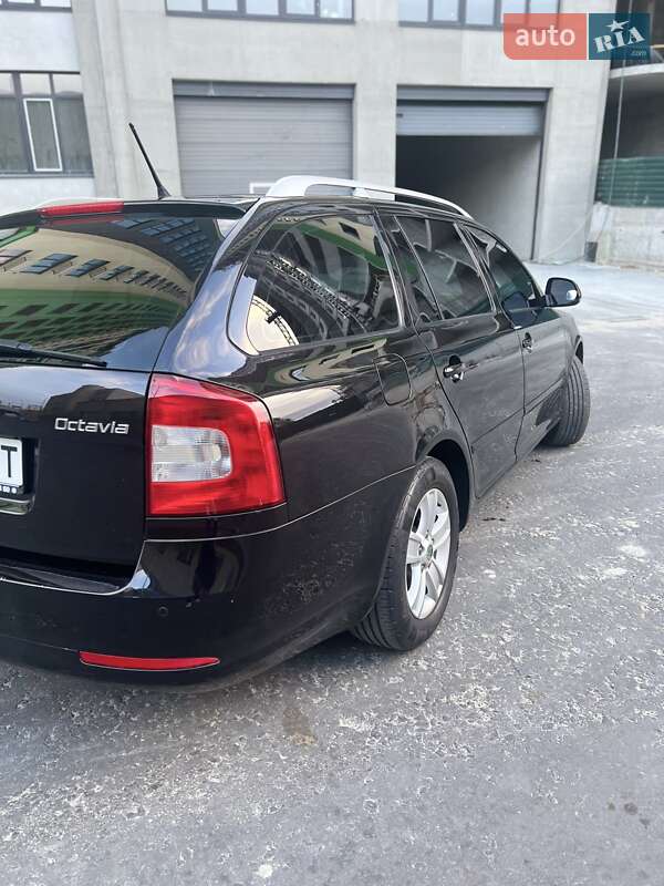 Універсал Skoda Octavia 2010 в Києві фото 26 Універсал Skoda Octavia 2010 в Києві