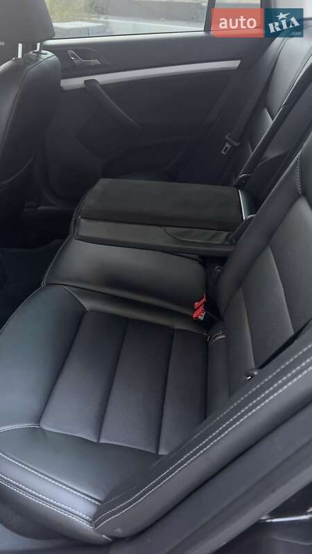 Універсал Skoda Octavia 2010 в Києві фото 38 Універсал Skoda Octavia 2010 в Києві