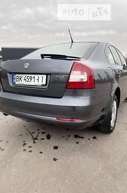 Лифтбек Skoda Octavia 2011 в Ровно