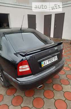 Лифтбек Skoda Octavia 2006 в Макарове