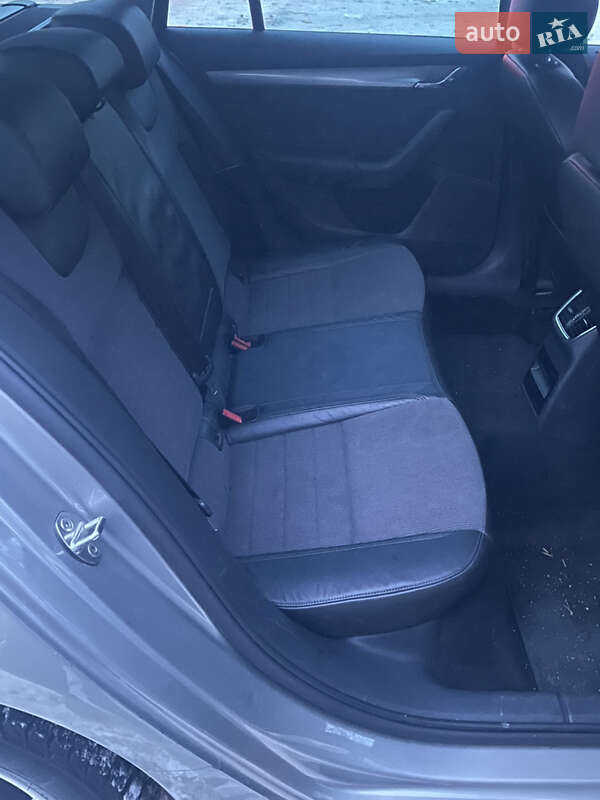 Універсал Skoda Octavia 2016 в Рівному фото 10 Універсал Skoda Octavia 2016 в Рівному