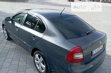 Лифтбек Skoda Octavia 2011 в Черкассах