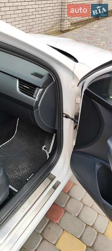 Универсал Skoda Octavia 2019 в Виннице