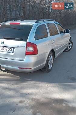 Универсал Skoda Octavia 2012 в 