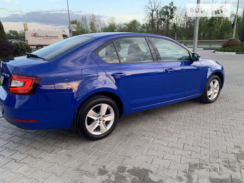 Лифтбек Skoda Octavia 2019 в Киеве