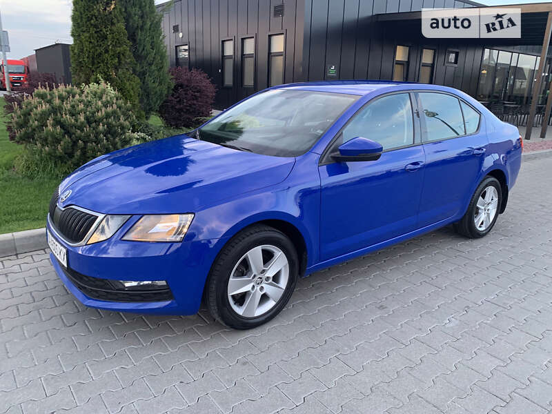 Лифтбек Skoda Octavia 2019 в Киеве