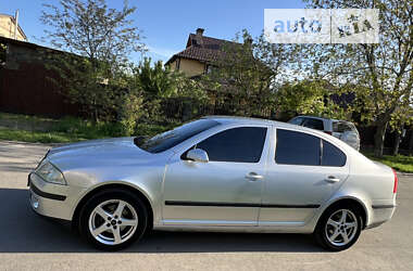 Лифтбек Skoda Octavia 2006 в Киеве