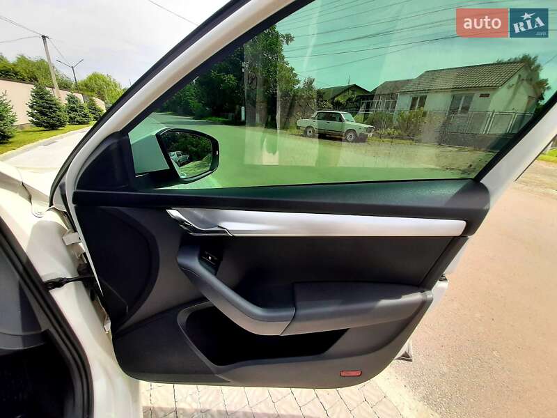 Лифтбек Skoda Octavia 2017 в Ужгороде