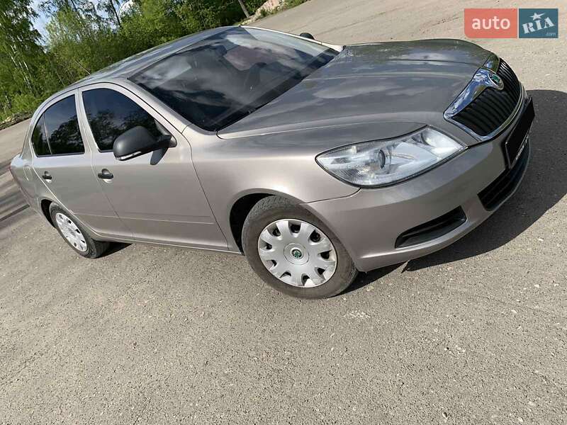 Лифтбек Skoda Octavia 2012 в Старом Самборе