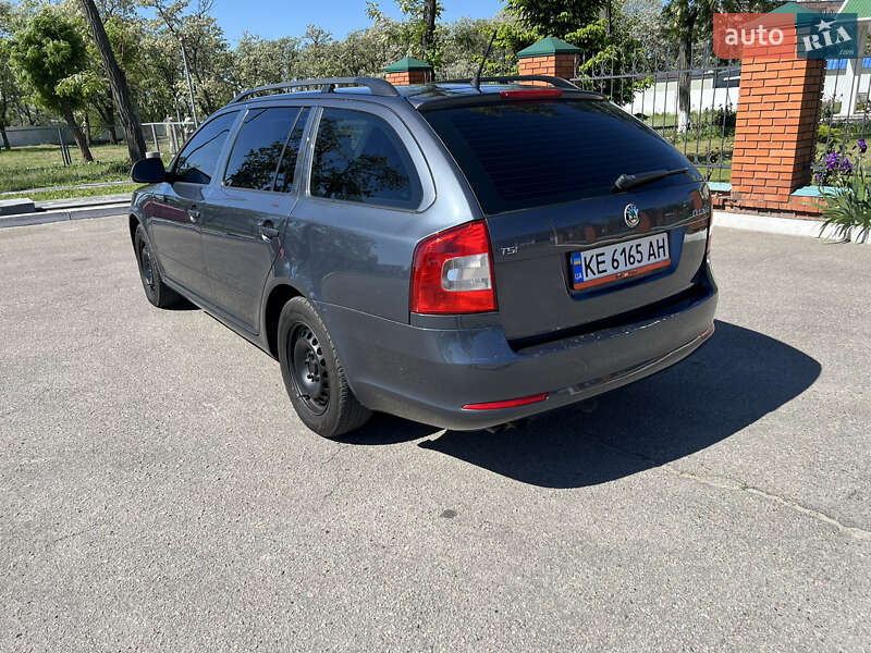 Универсал Skoda Octavia 2011 в Днепре