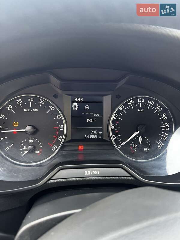 Универсал Skoda Octavia 2015 в Черновцах