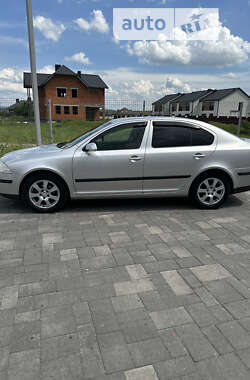 Лифтбек Skoda Octavia 2004 в Хусте