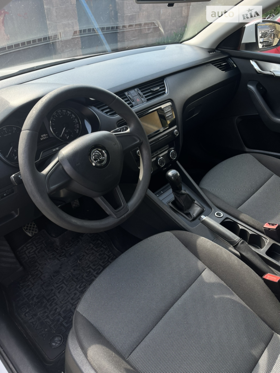 2017 Skoda Octavia - мініатюра 21