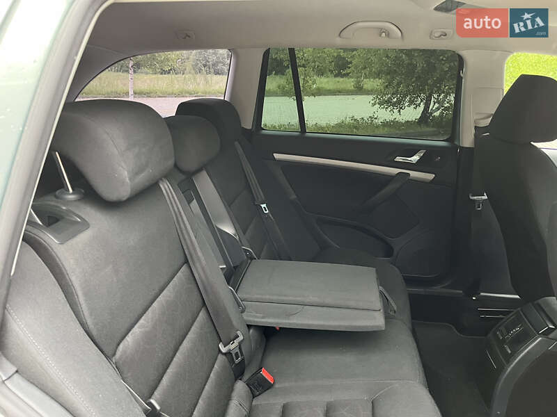 Універсал Skoda Octavia 2012 в Дрогобичі