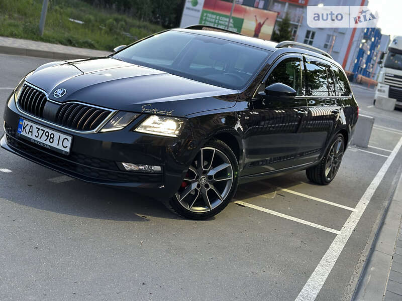 Универсал Skoda Octavia 2017 в Софиевской Борщаговке