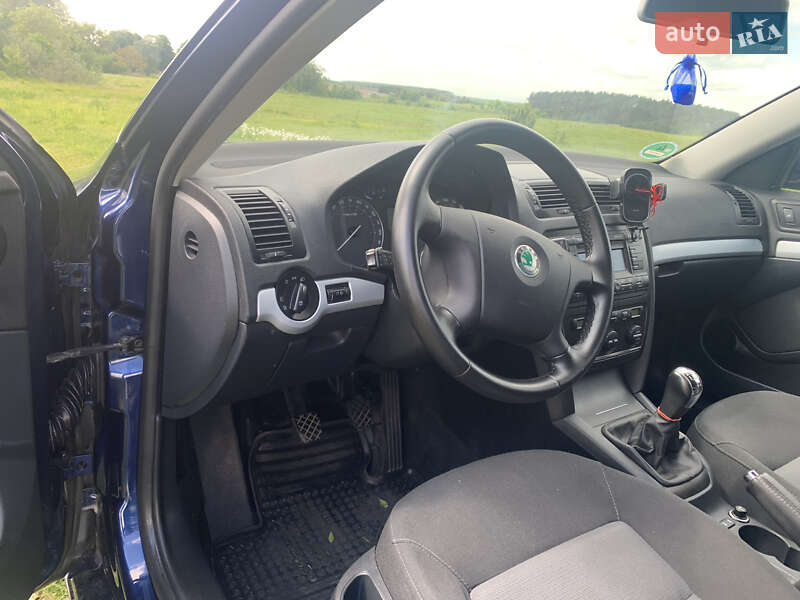 Універсал Skoda Octavia 2008 в Луцьку