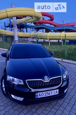 Универсал Skoda Octavia 2015 в Ужгороде