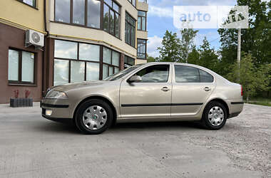 Лифтбек Skoda Octavia 2005 в Богородчанах