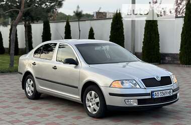 Ліфтбек Skoda Octavia 2006 в Іршаві