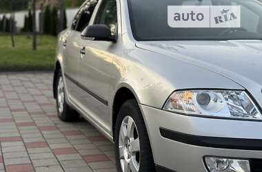 Ліфтбек Skoda Octavia 2006 в Іршаві