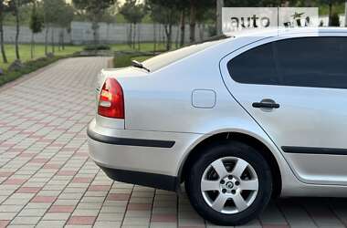 Ліфтбек Skoda Octavia 2006 в Іршаві