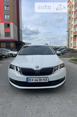 Универсал Skoda Octavia 2017 в Хмельницком