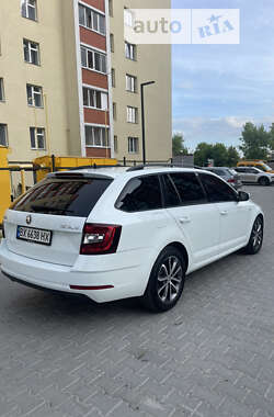 Универсал Skoda Octavia 2017 в Хмельницком