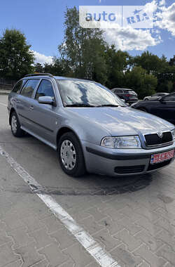 Универсал Skoda Octavia 2004 в Чернигове