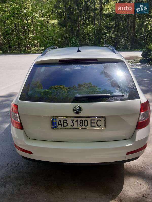 Універсал Skoda Octavia 2014 в Хмільнику