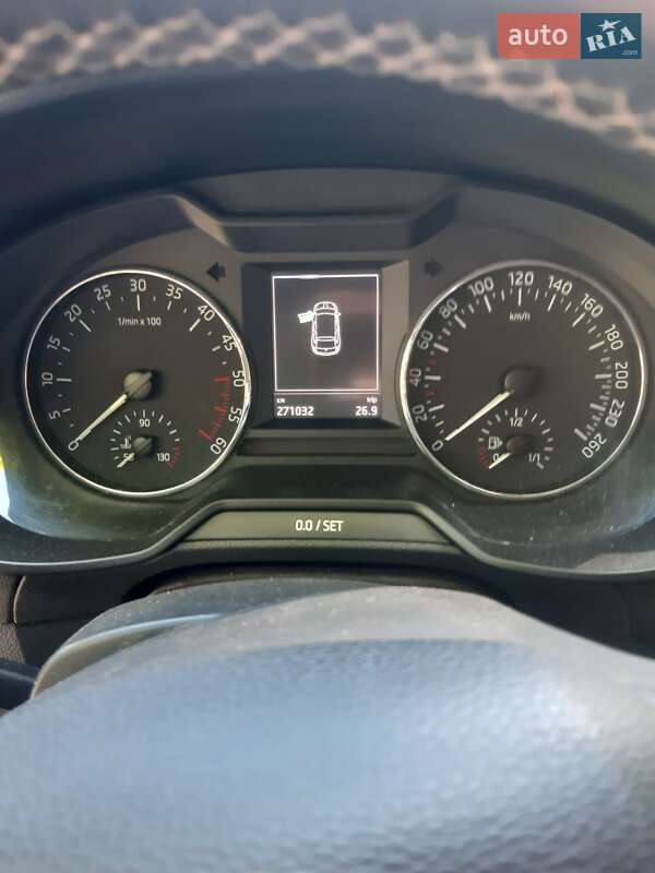 Універсал Skoda Octavia 2014 в Хмільнику