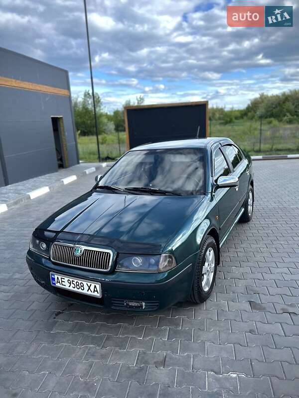 Универсал Skoda Octavia 2000 в Желтых Водах