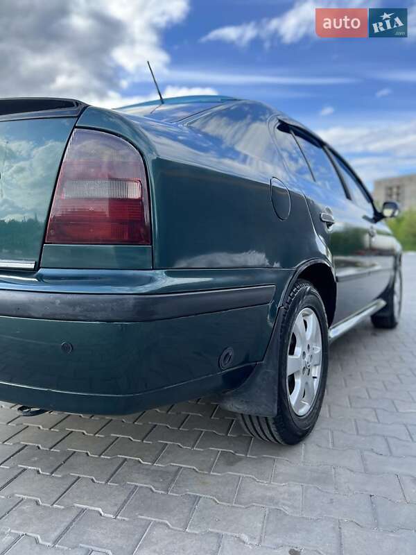 Универсал Skoda Octavia 2000 в Желтых Водах