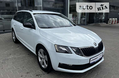 Лифтбек Skoda Octavia 2018 в Одессе