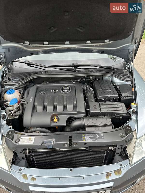 Универсал Skoda Octavia 2005 в Виннице