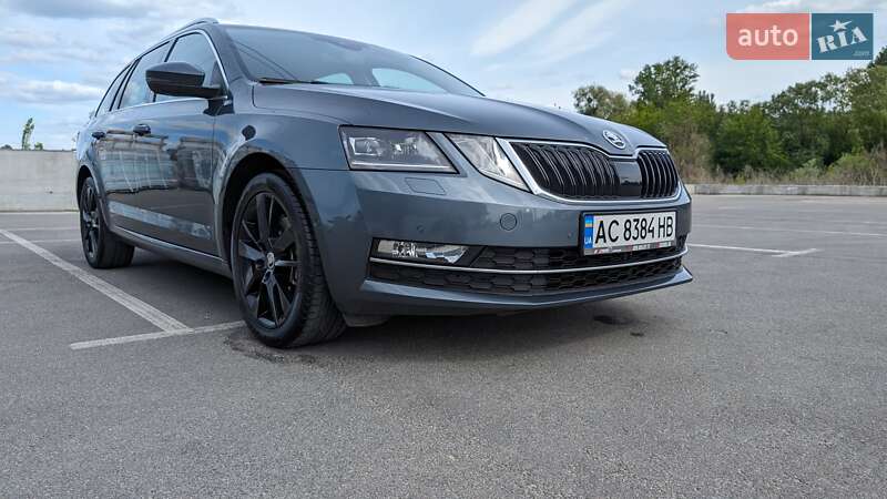 Универсал Skoda Octavia 2017 в Ирпене
