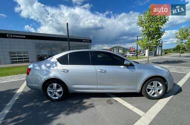 Лифтбек Skoda Octavia 2013 в 