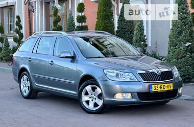 Универсал Skoda Octavia 2012 в Стрые