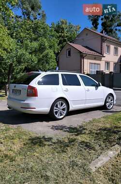 Универсал Skoda Octavia 2011 в 