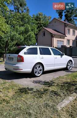 Универсал Skoda Octavia 2011 в Черновцах