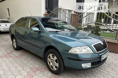 Лифтбек Skoda Octavia 2005 в Тячеве