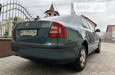 Лифтбек Skoda Octavia 2005 в Тячеве