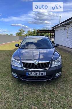 Універсал Skoda Octavia 2010 в Дніпрі