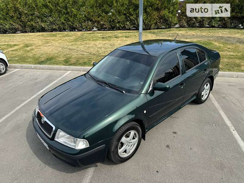 Ліфтбек Skoda Octavia 2004 в Києві