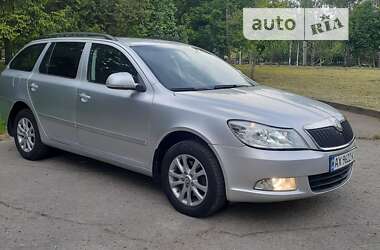 Універсал Skoda Octavia 2012 в Харкові