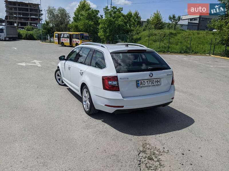 Універсал Skoda Octavia 2017 в Ужгороді