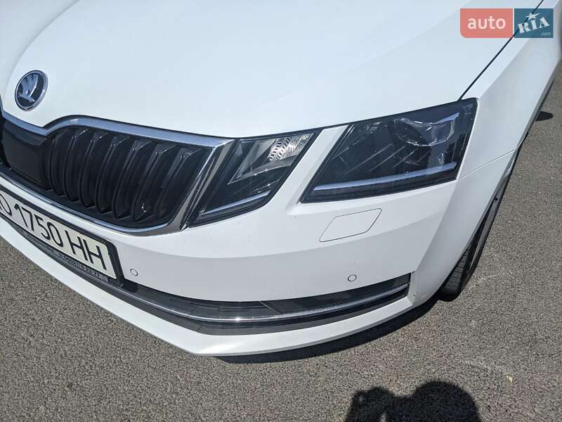 Універсал Skoda Octavia 2017 в Ужгороді