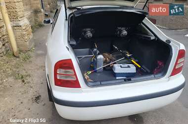 Ліфтбек Skoda Octavia 2001 в Миколаєві