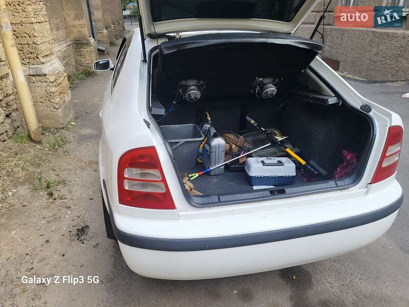 Лифтбек Skoda Octavia 2001 в Николаеве