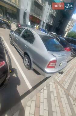 Лифтбек Skoda Octavia 2006 в 